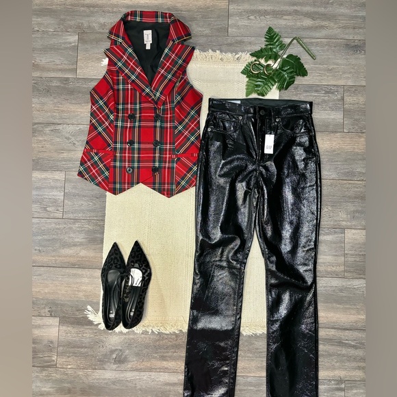 Vest - Picture 3 of 4